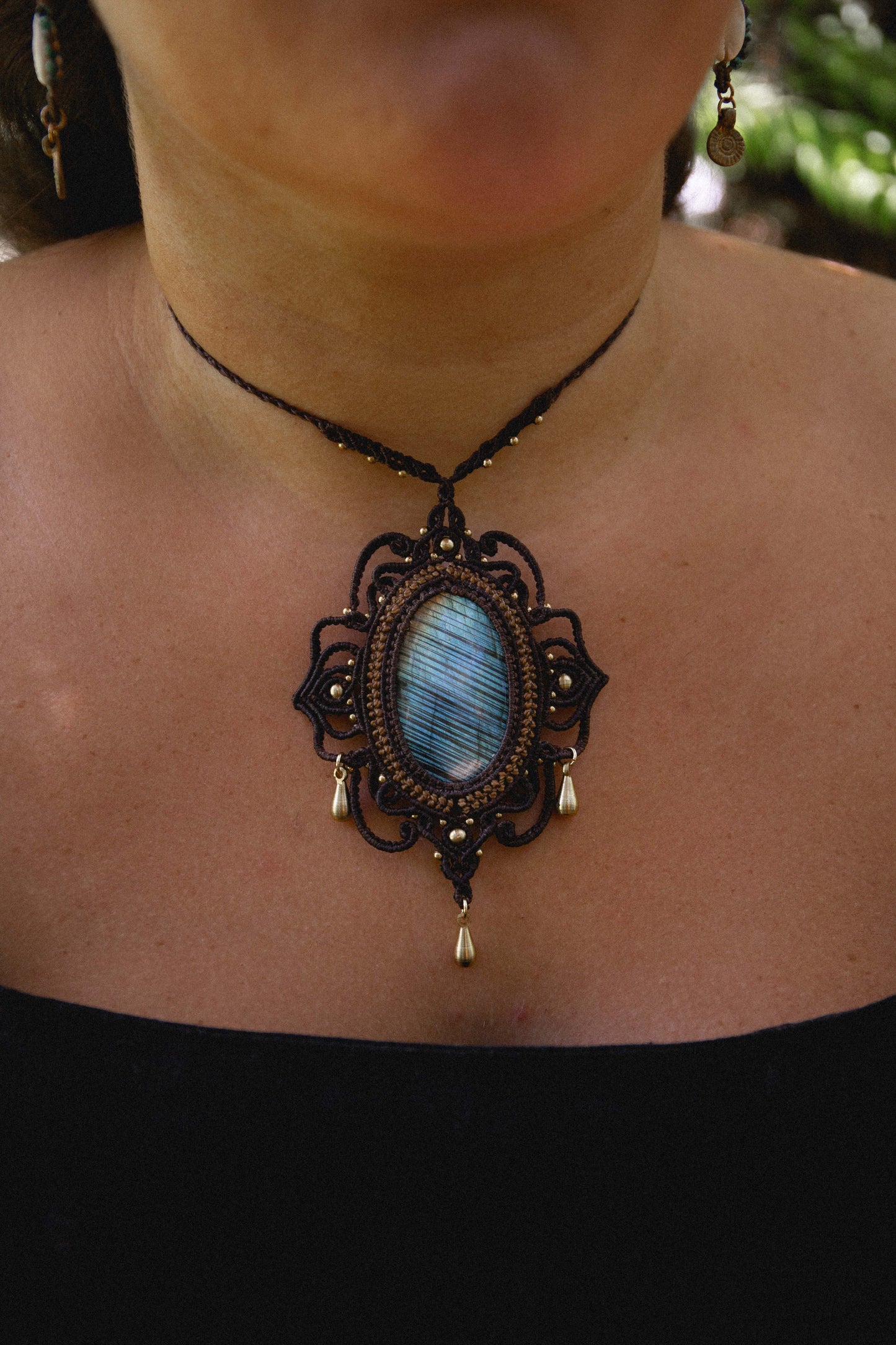 Labradorite lotus adornment