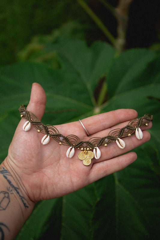 Macrame cowrie choker with fluorite