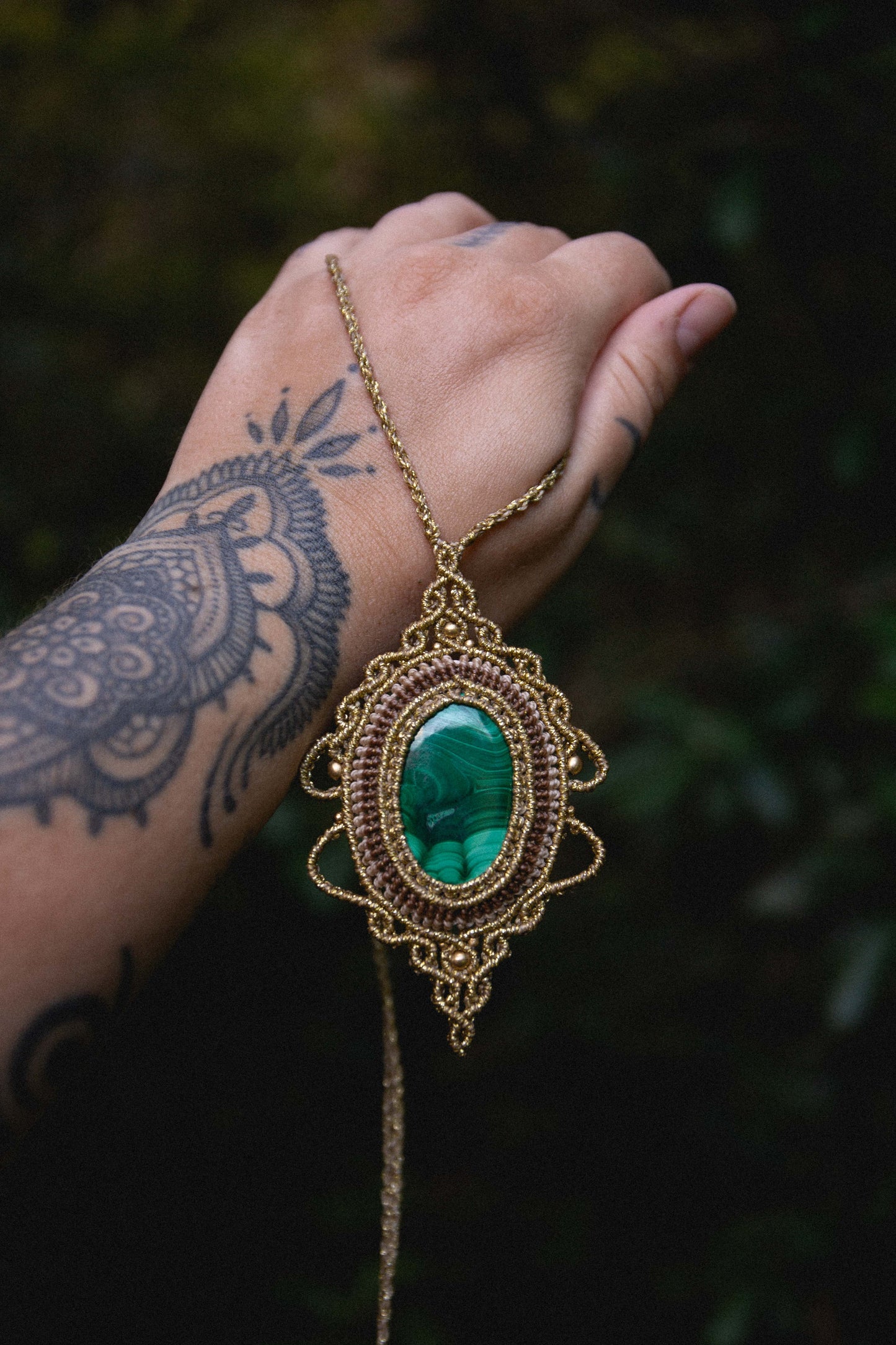 Malachite in gold