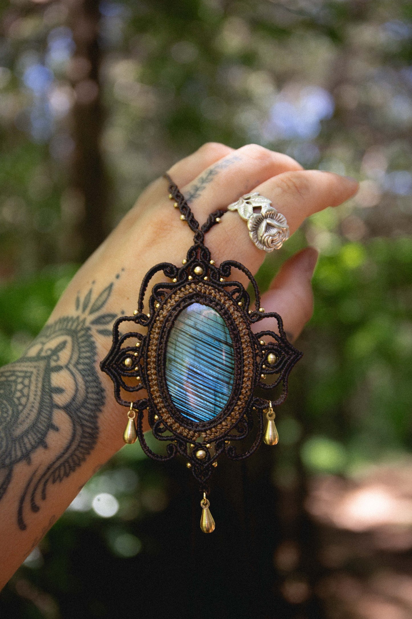 Labradorite lotus adornment